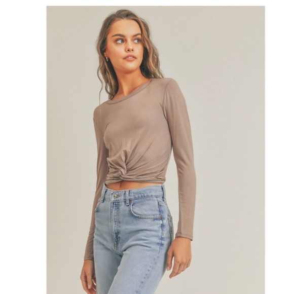 Front Twist Long Sleeve - Picture 2 of 3